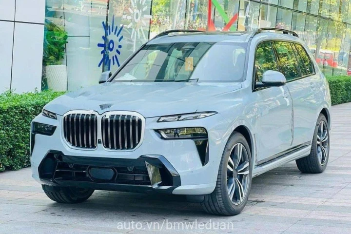 BMW X Series X7 2023