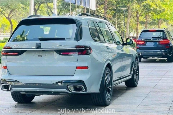 BMW X Series X7 2023