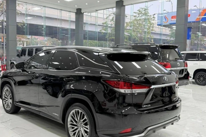 Lexus RX 2021