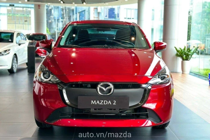 Mazda 2 1.5L AT 2024