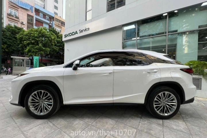 Lexus RX 2022