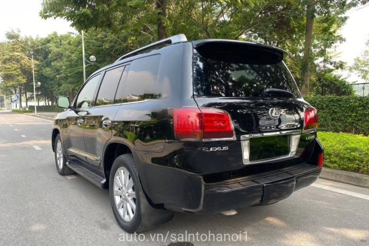 Lexus LX 2010