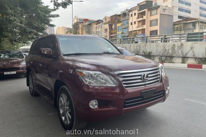 Lexus LX 2010