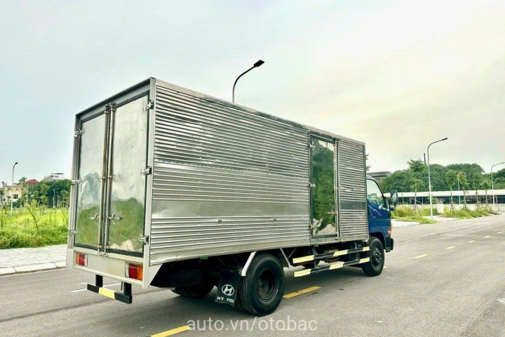 Hyundai Xe tải thùng 2015