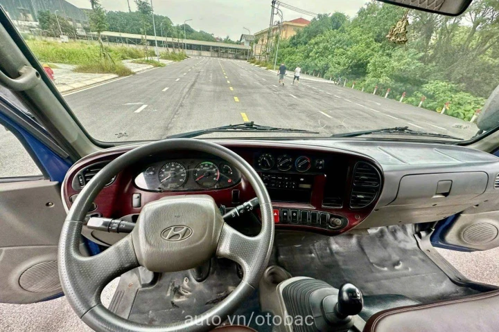 Hyundai Xe tải thùng 2015