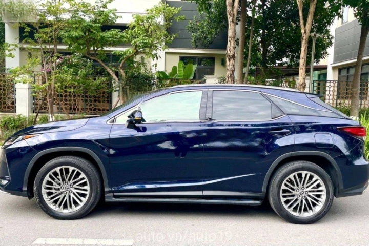 Lexus RX 2021