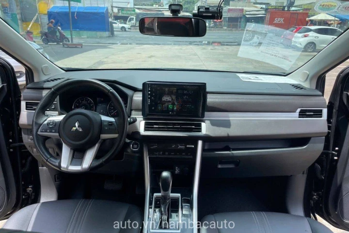 Mitsubishi Xpander AT Premium 2022