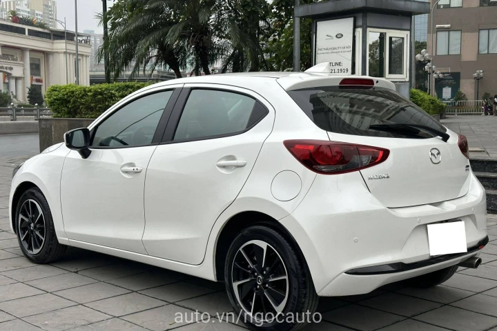 Mazda 2 2024