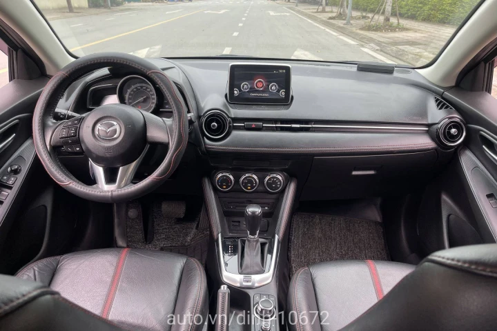 Mazda 2 2016