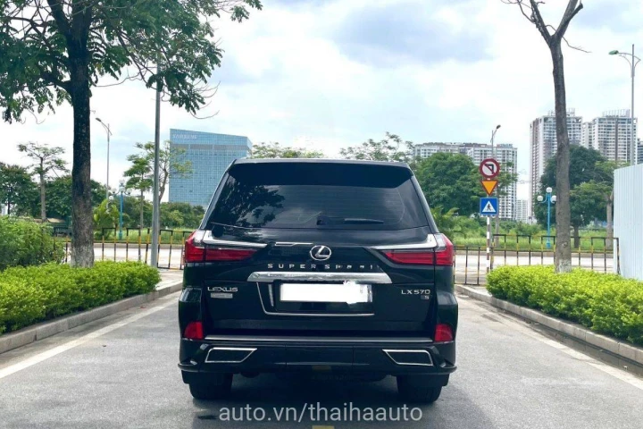 Lexus LX 2020