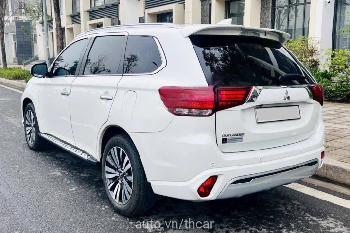 Mitsubishi Outlander 2.0 CVT Standard 2023