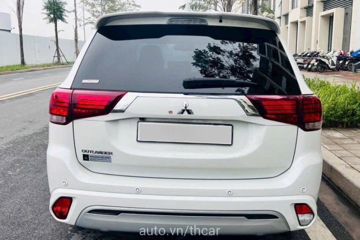 Mitsubishi Outlander 2.0 CVT Standard 2023