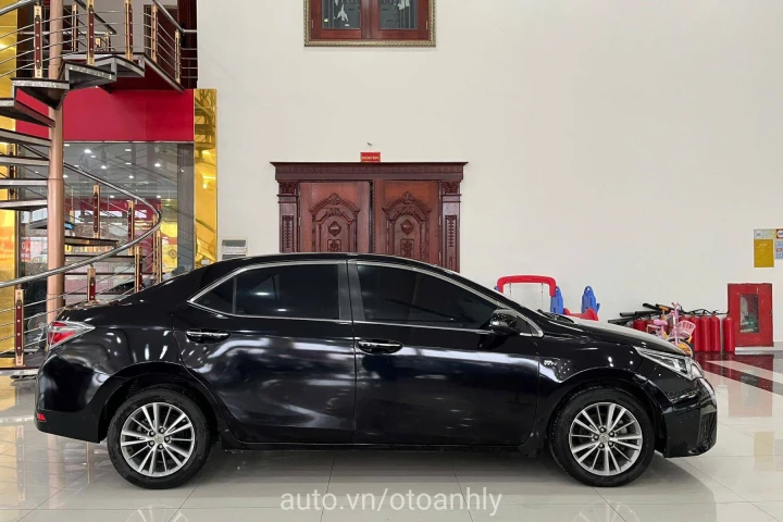 Toyota Corolla Altis 1.8G 2015