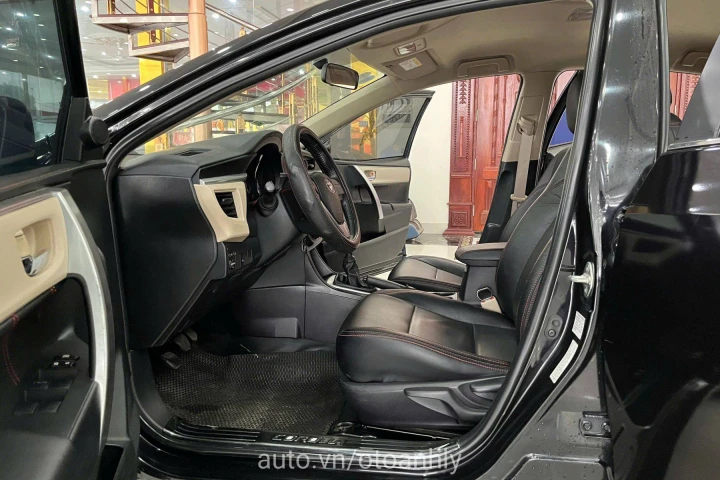 Toyota Corolla Altis 1.8G 2015