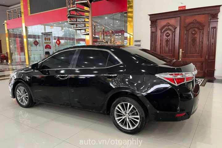 Toyota Corolla Altis 1.8G 2015