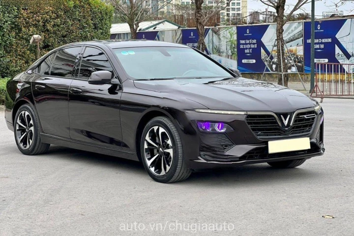 VinFast Lux A2.0 2020