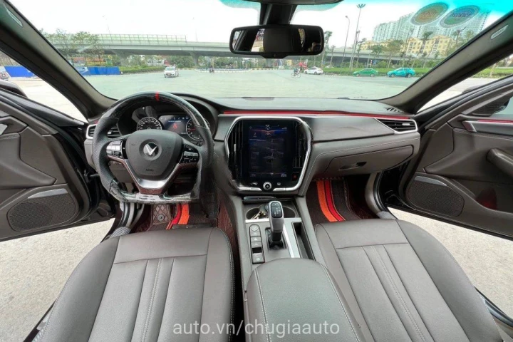 VinFast Lux A2.0 2020