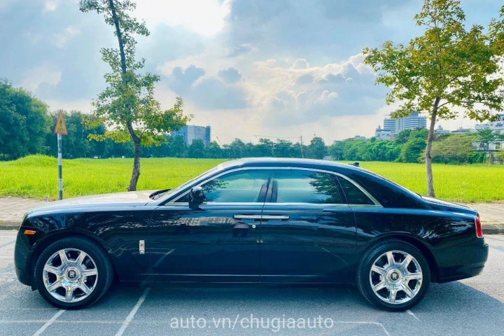Rolls-Royce Ghost 2010