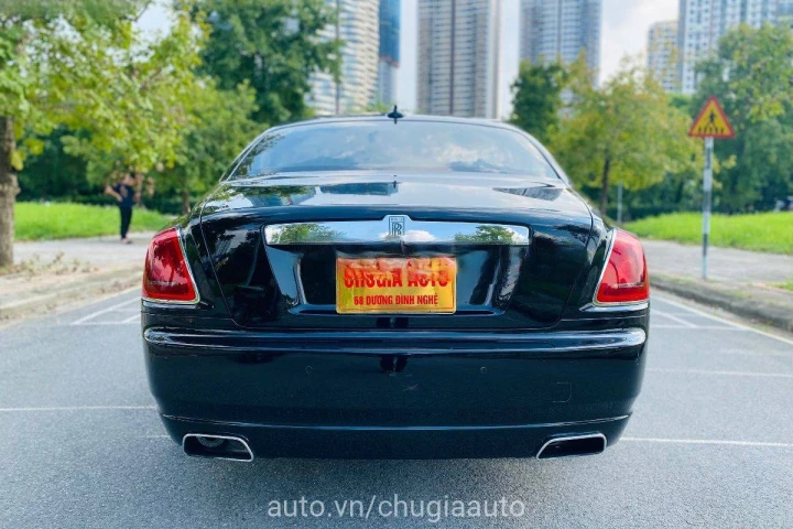 Rolls-Royce Ghost 2010