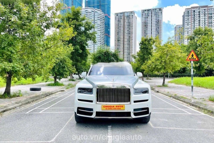 Rolls-Royce Cullinan 2008