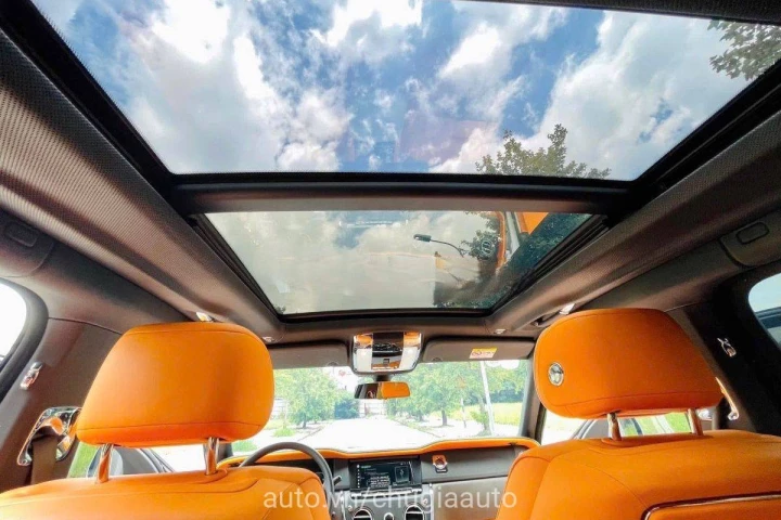 Rolls-Royce Cullinan 2008