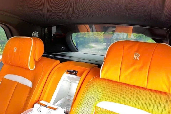 Rolls-Royce Cullinan 2008