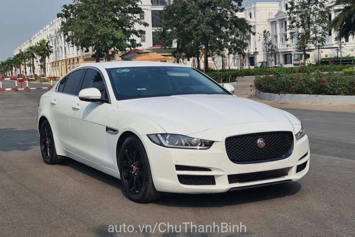 Jaguar XF 2015