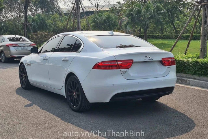 Jaguar XF 2015