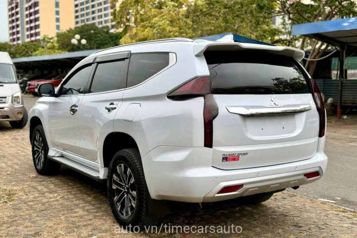 Mitsubishi Pajero 2021