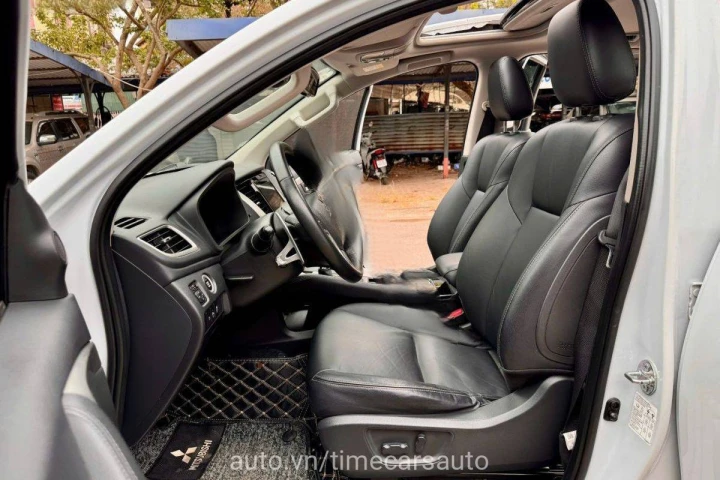 Mitsubishi Pajero 2021