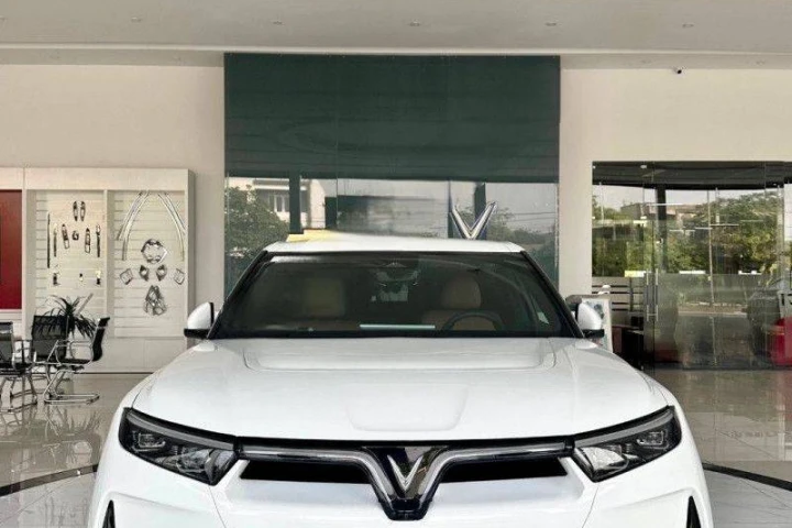 VinFast VF 9 2024