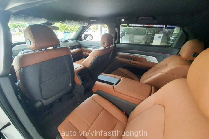 VinFast VF 9 2024