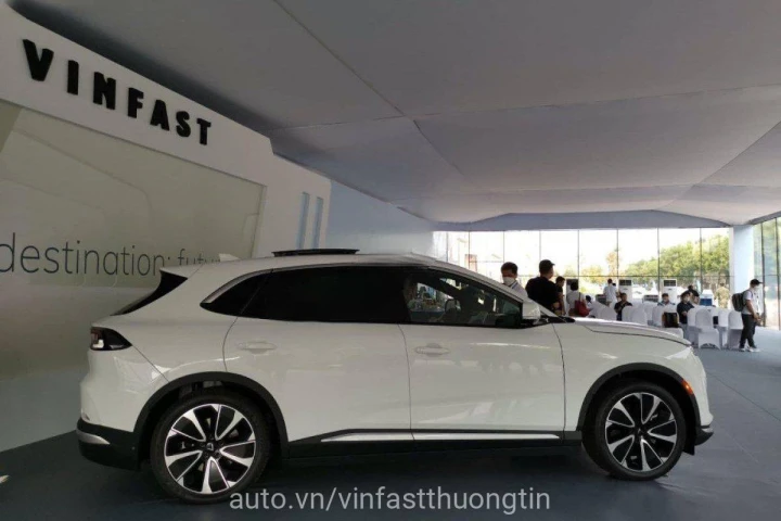 VinFast VF 8 2024