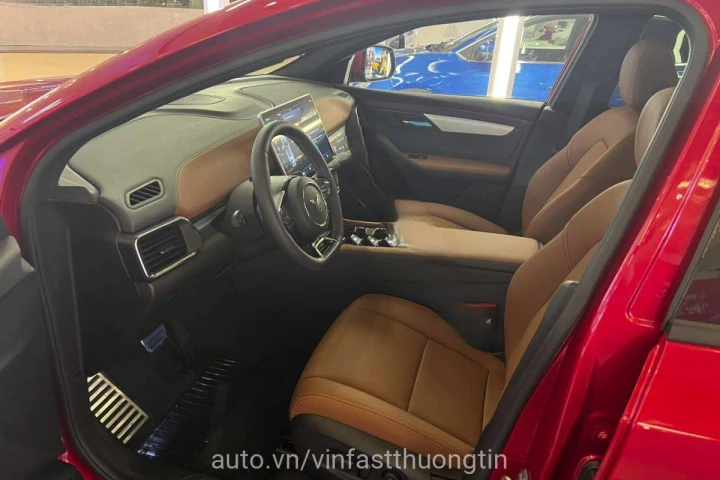 VinFast VF 8 2024