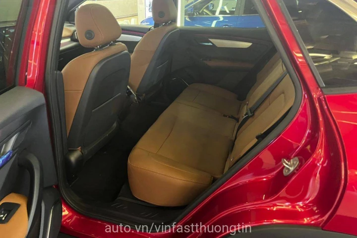 VinFast VF 8 2024