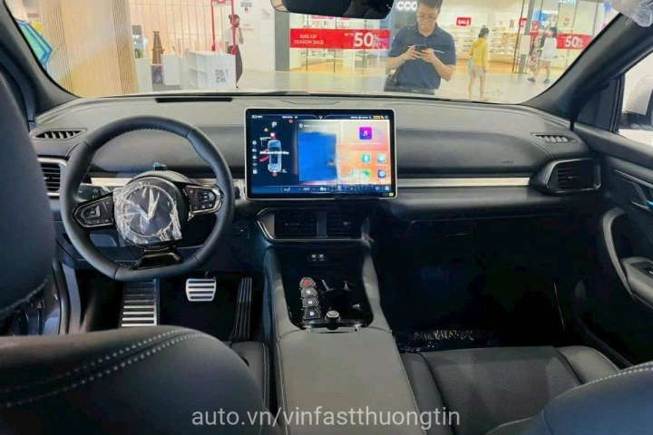 VinFast VF 8 2024