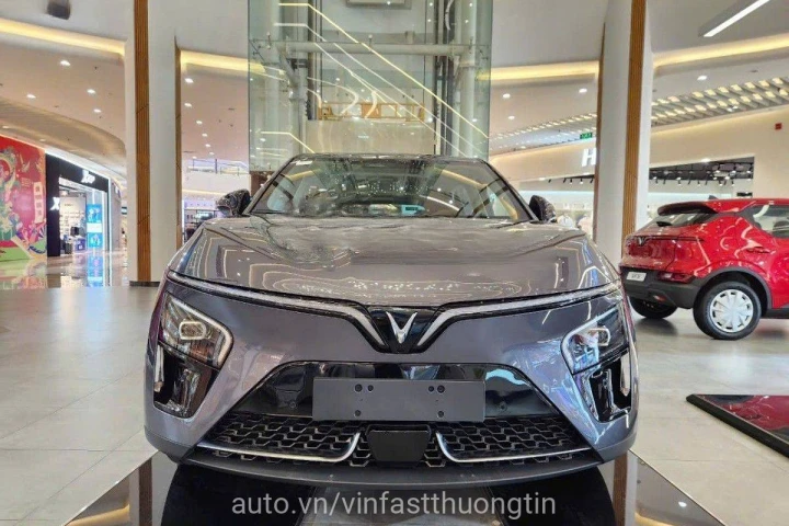 VinFast VF 7 2024
