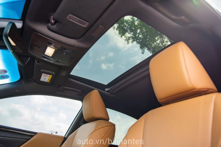 Lexus ES 250 2021
