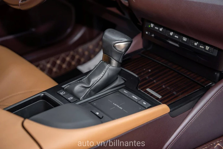 Lexus ES 250 2021