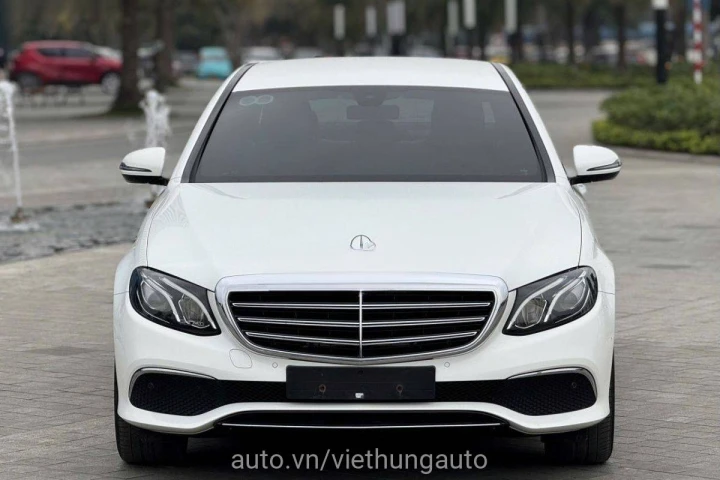 Mercedes-Benz E-Class E200 2020