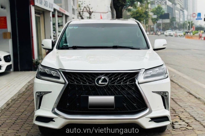 Lexus LX 2016