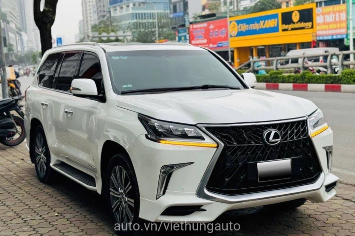 Lexus LX 2016