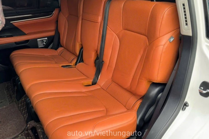 Lexus LX 2016