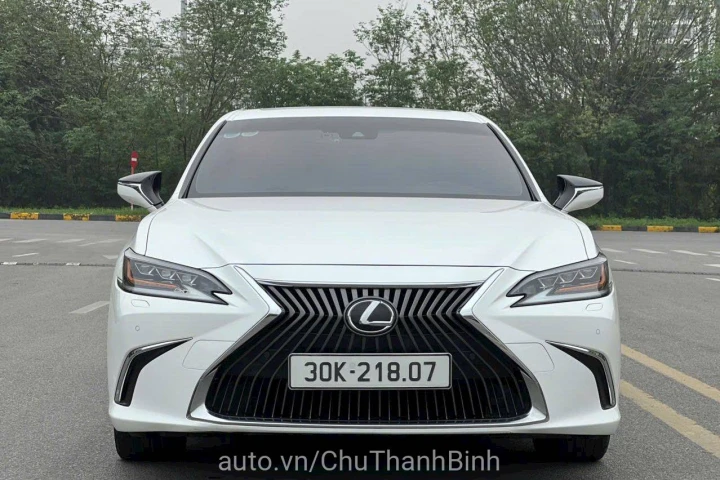 Lexus ES 2021