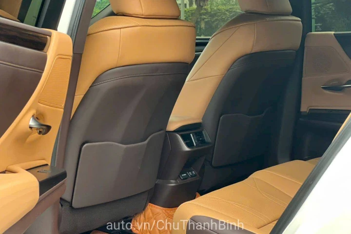 Lexus ES 2021