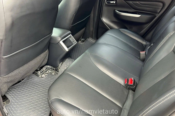 Mitsubishi Triton 2021