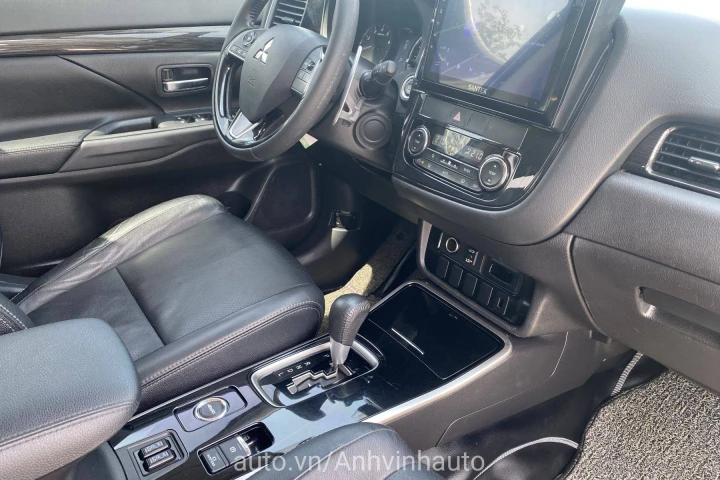 Mitsubishi Outlander 2018