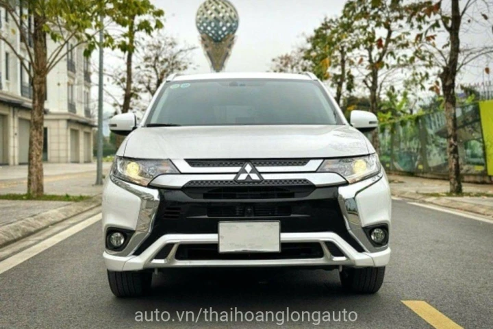Mitsubishi Outlander 2.0 CVT Standard 2023