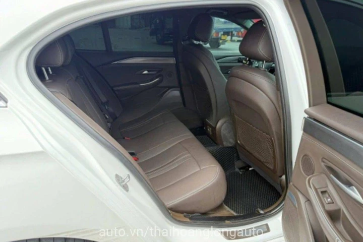 VinFast Lux A2.0 Premium 2022