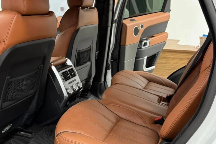 Land Rover Discovery Sport 2013